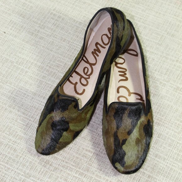 Sam Edelman Size 7 Alvin Camo Cow Hair Flats - LIKE NEW - Picture 1 of 6